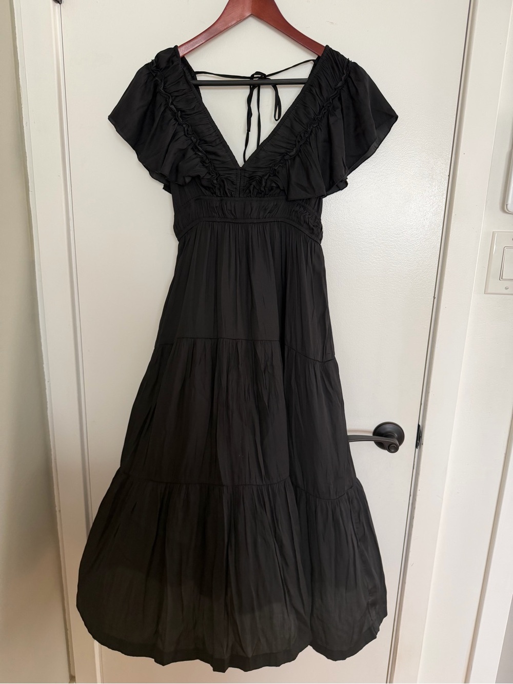 Millibon Black Tiered Midi Dress with V-Neck